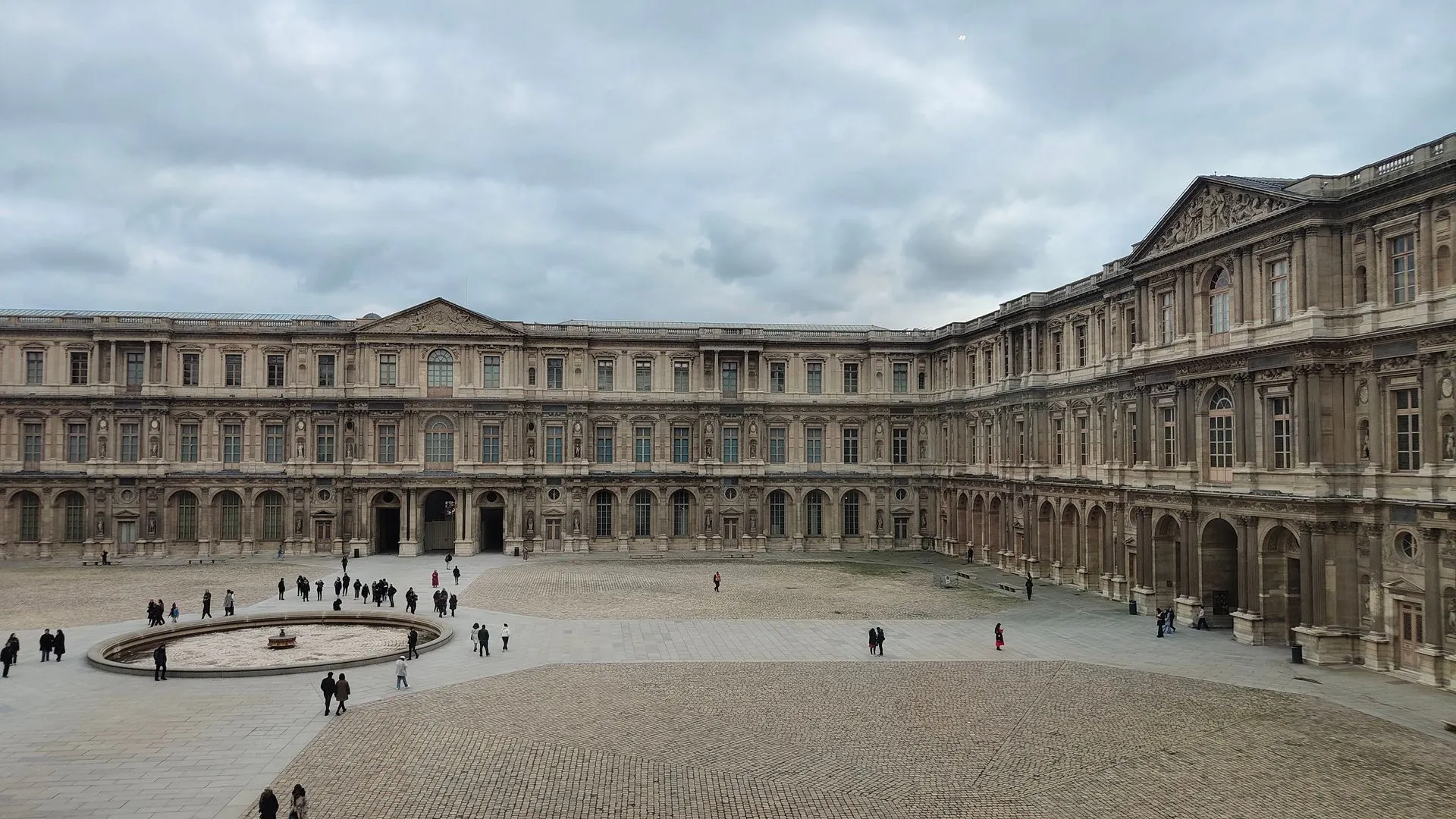 Tour photo chauffeur Paris heure doree monuments iconiques