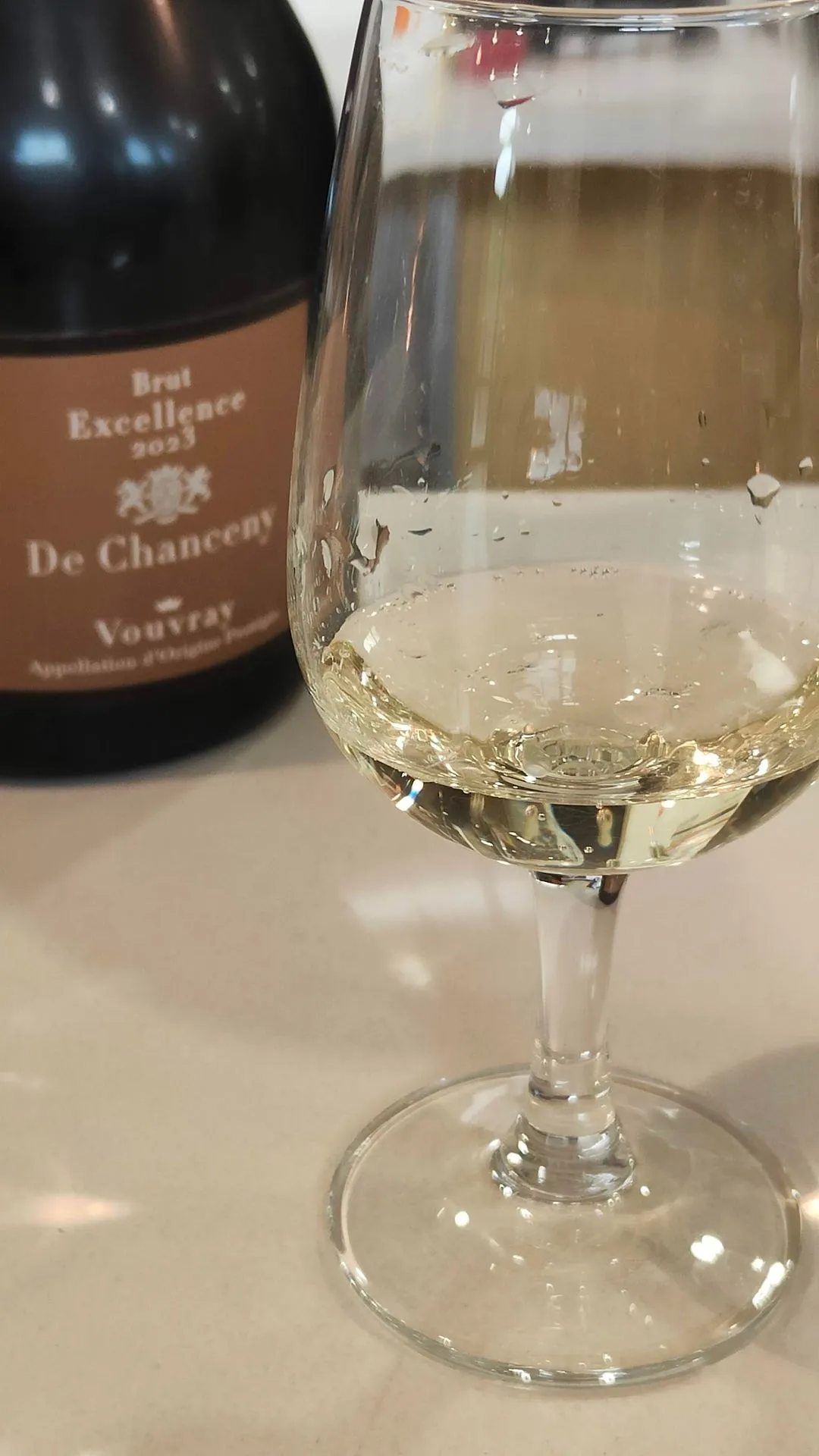Wine and cheese pairing tasting Paris chauffeur Loire Vouvray gastronomy route